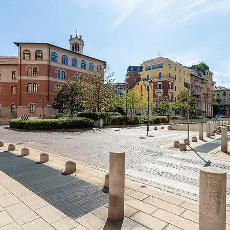 Apartment Piermarini Milan