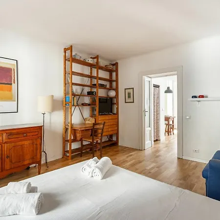 Piermarini Apartment Milan